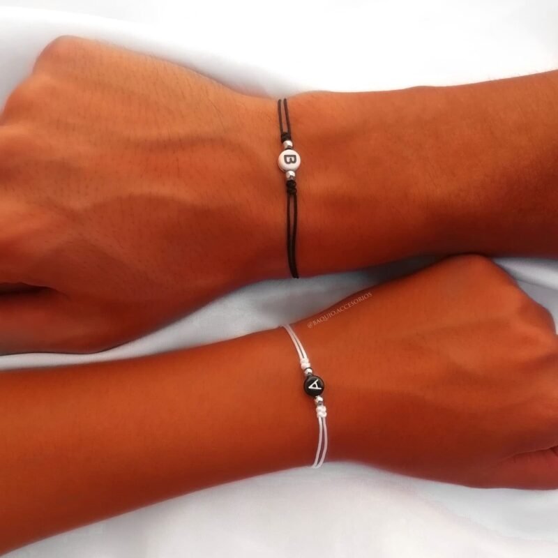 Pulseras Iniciales