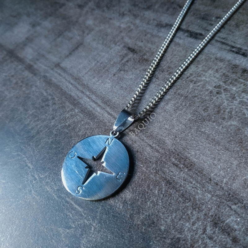 COLLAR ROSA DE LOS VIENTOS