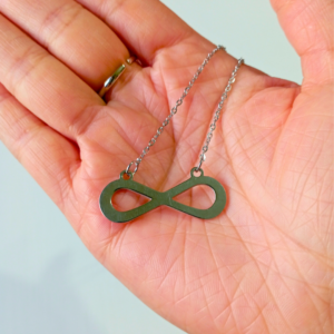 Collar Infinito